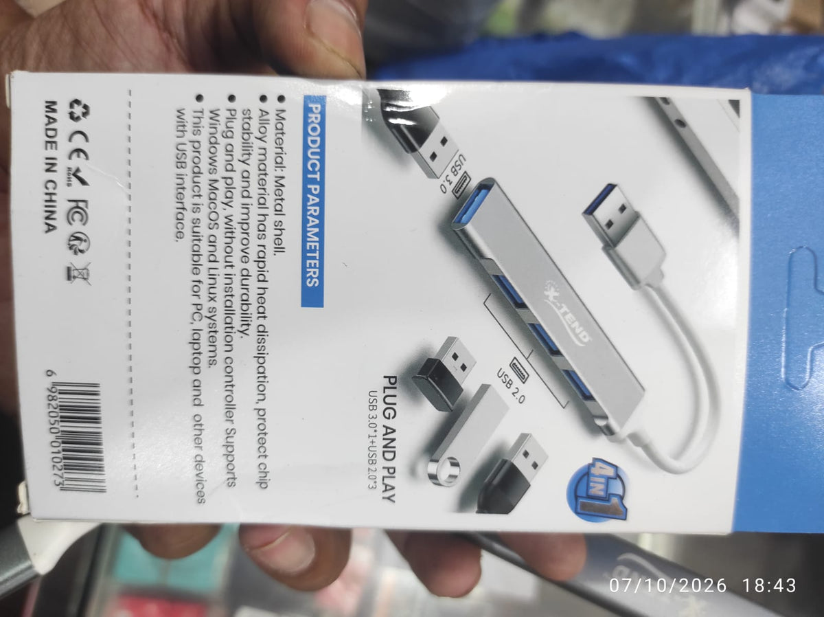 Premium 4-In-1 Metal USB 3.0/2.0 Speeds For Fast Data Transfer And Connectivity